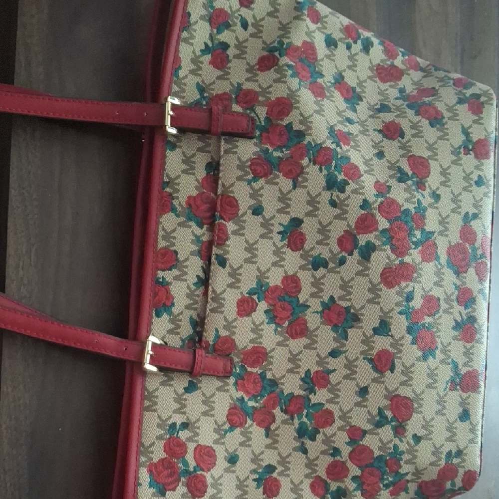 Michael Kors Limited Edition Red Rose Shpulder Tote
